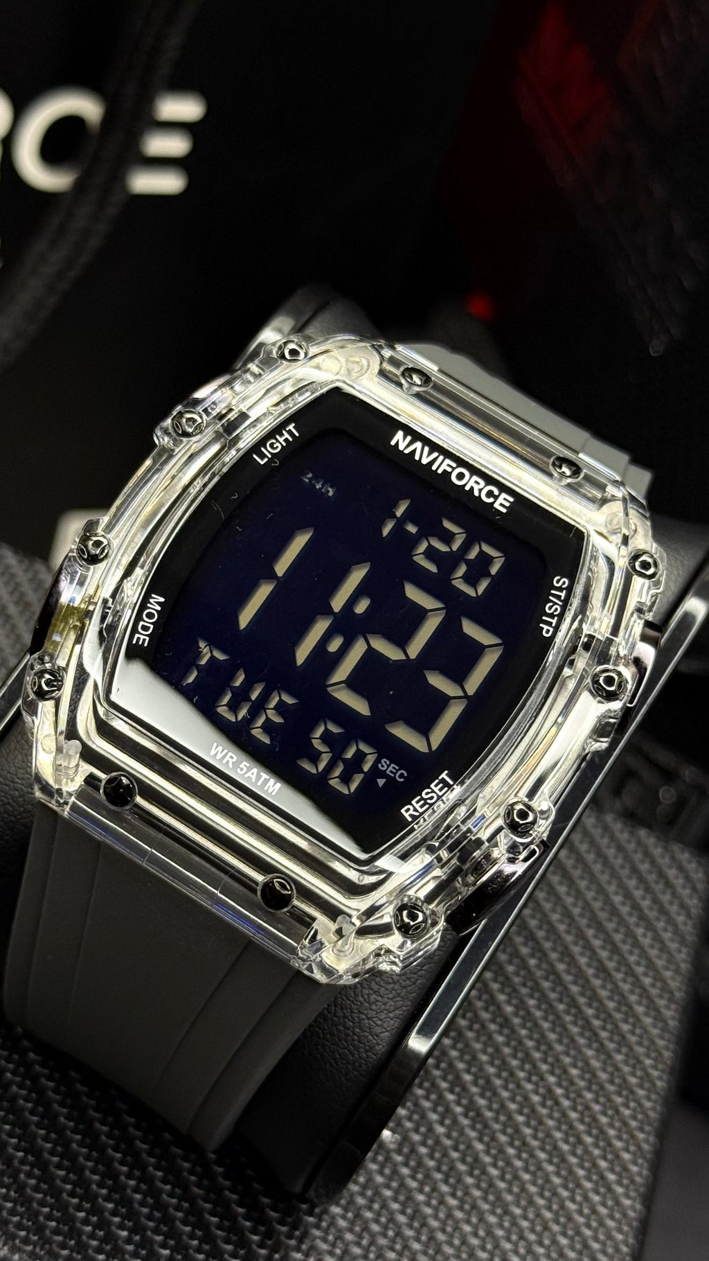 NAVIFORCE X RICHARD MILLER ORIGINAL PARA HOMBRE REF NF6107-GT